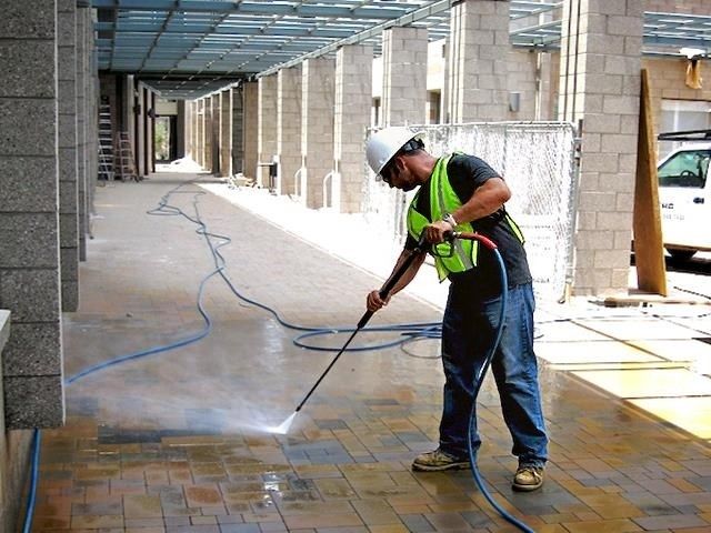 commercial-powerwashing-1-kireth-ai